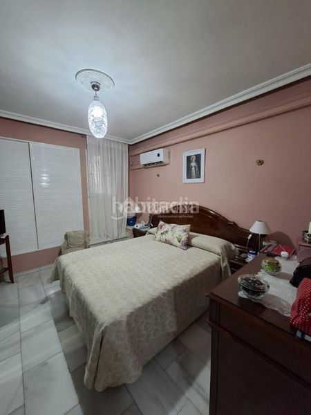 Foto c8f9fd48-c89e-4c46-8dff-f99c1a96bd03. Casa  en venta en Barrio del Nervión Sevilla