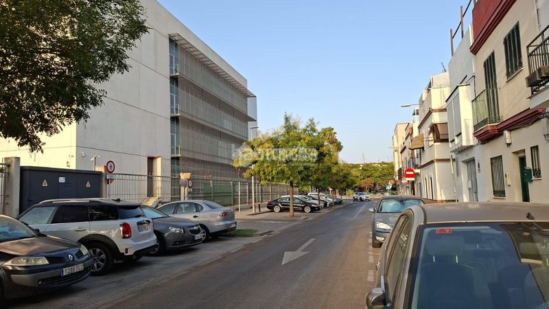 Foto ff1de377-705b-469f-a4d3-bb2e5e1167ba. Casa  en venta en Barrio del Nervión Sevilla