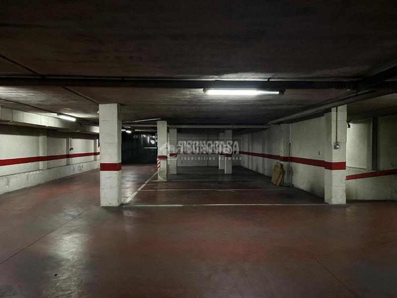 Foto 25a5435b-388e-435b-88d1-cb445a7b7c73. Parking coche boxplaza de garaje en venta en cordoba en Córdoba