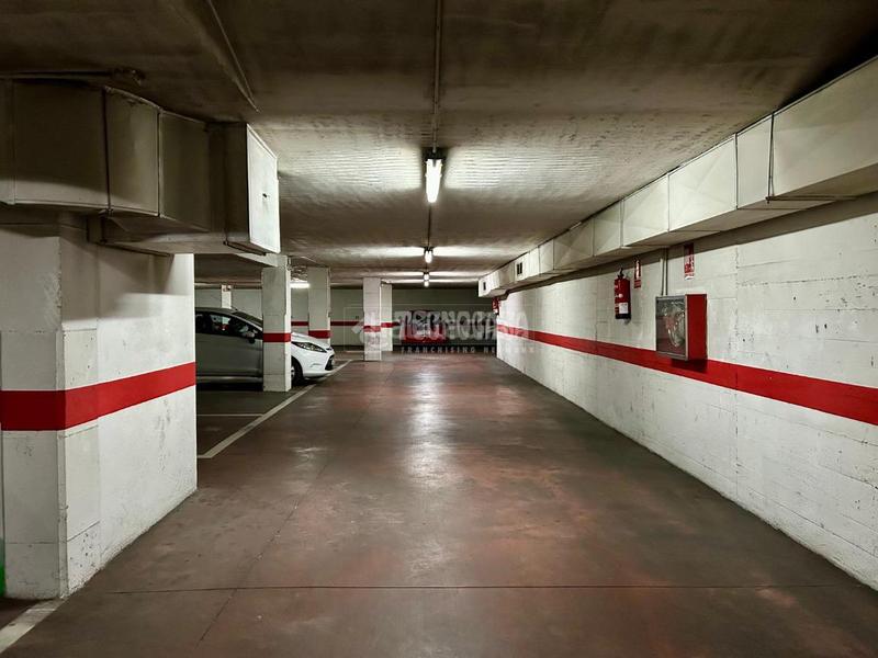 Foto 31c42088-bce0-4a9b-943a-3b0b357efc2d. Parking coche boxplaza de garaje en venta en cordoba en Córdoba