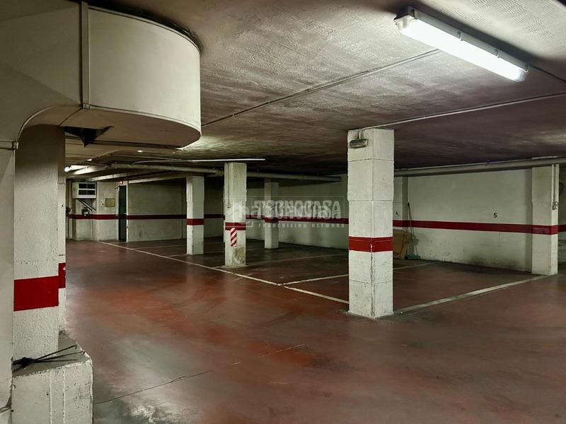 Foto 4232e5fe-36a9-4fb0-81df-e14b00a89894. Parking coche boxplaza de garaje en venta en cordoba en Córdoba