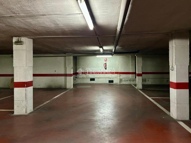 Foto bbed5756-1317-4771-ae8d-856f7adfab9c. Parking coche boxplaza de garaje en venta en cordoba en Córdoba