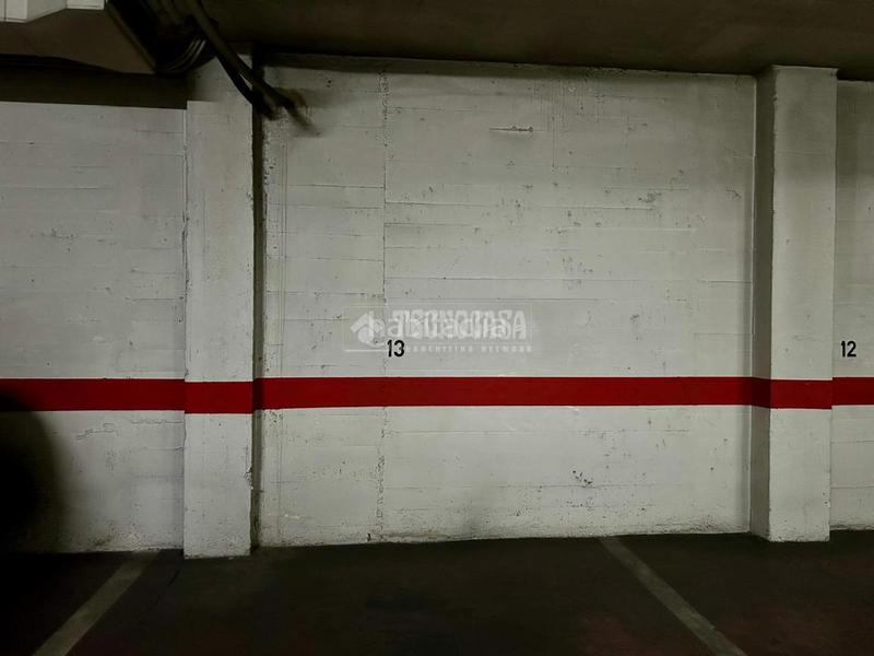 Foto e8e7ca55-7f7b-48e3-9538-c26f0156c156. Parking coche boxplaza de garaje en venta en cordoba en Córdoba