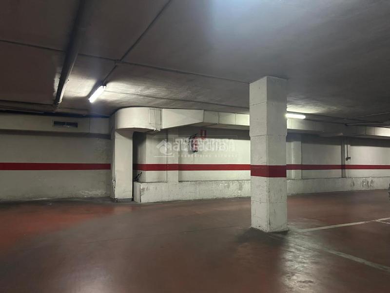 Foto f7e5be6a-eef4-48a9-907f-8d7a4fc28697. Parking coche boxplaza de garaje en venta en cordoba en Córdoba