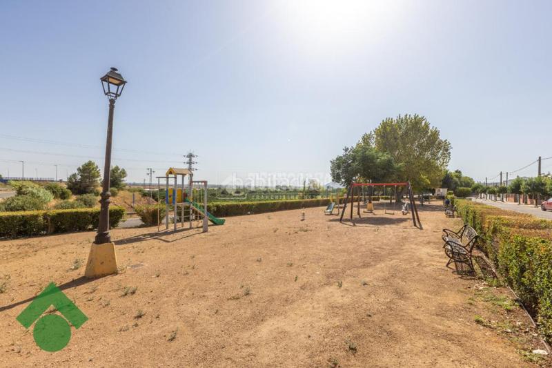 Foto 8d3ea058-334a-4794-8158-eeb2e772073e. Terreno residencial terrenos en venta en almodovar del rio en Almodóvar del Río