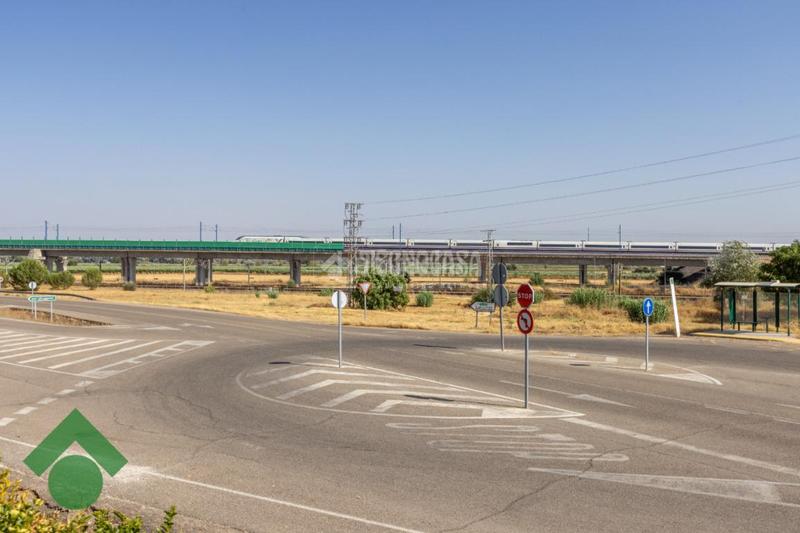 Foto a211c38a-19b3-4949-864b-2d372a0a9787. Terreno residencial terrenos en venta en almodovar del rio en Almodóvar del Río