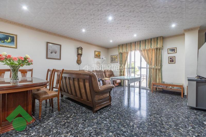 Foto 0459b034-7f4a-4495-8913-500aa2ebaee1. House with parking in El Higuerón Córdoba