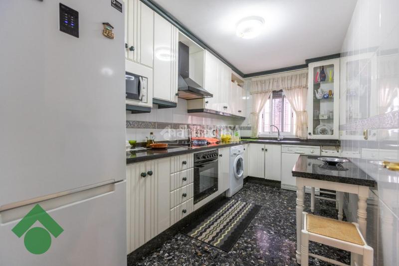 Foto 15c21ff7-9afd-4fe8-aff5-e848ff580da4. House with parking in El Higuerón Córdoba