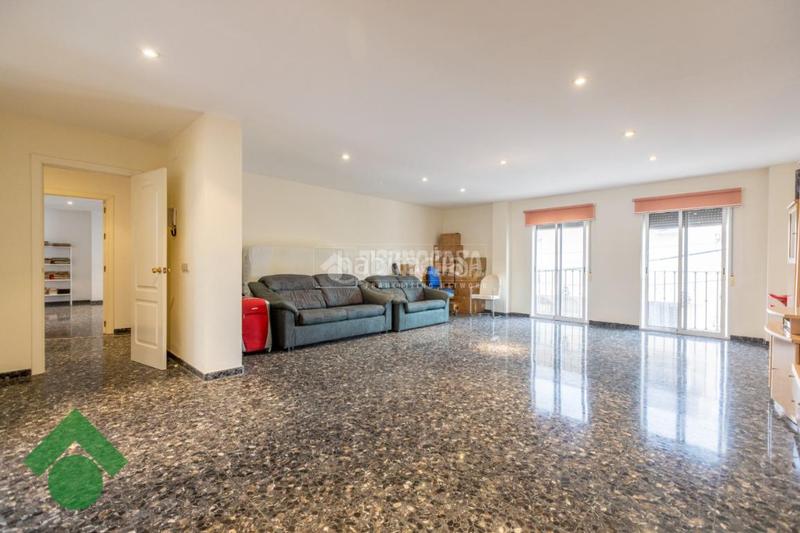 Foto a55b2efe-6e02-43cd-a5f6-0f849927fb08. House with parking in El Higuerón Córdoba