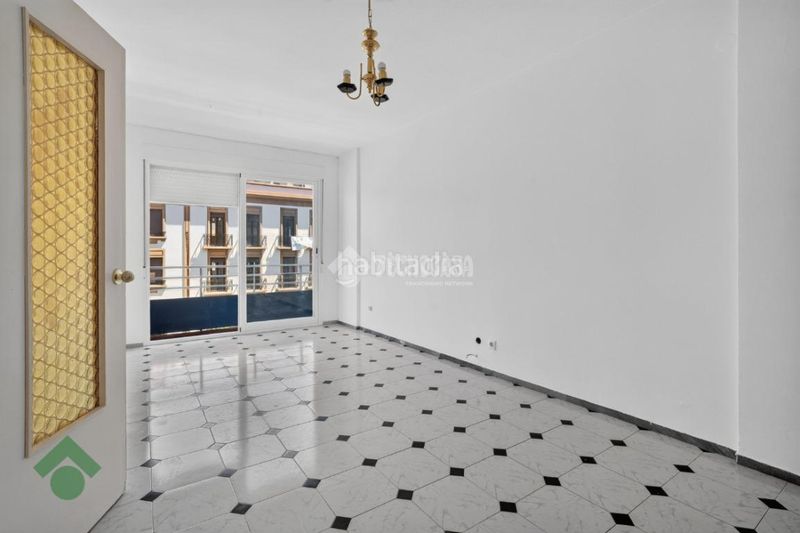 Foto d0d134fe-9c55-48e7-8a5c-4756cdbfdd64. Pis a Ciudad Jardín - Zoco Córdoba