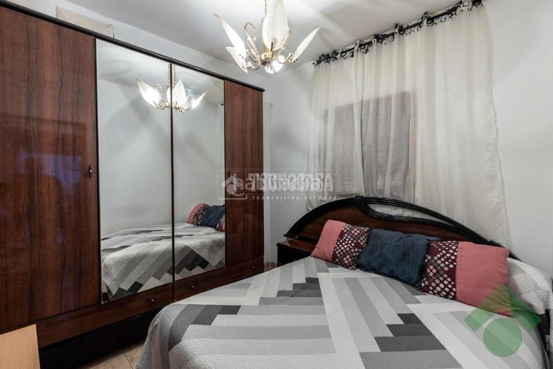 Foto da6aedbc-4514-45f0-bd23-a893cf0de3f4. Casa bifamiliare in Loja