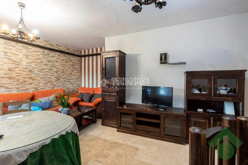 Foto 5e1cc944-b5c3-405a-b95f-dabcc0873f62. Appartement avec parking dans Loja