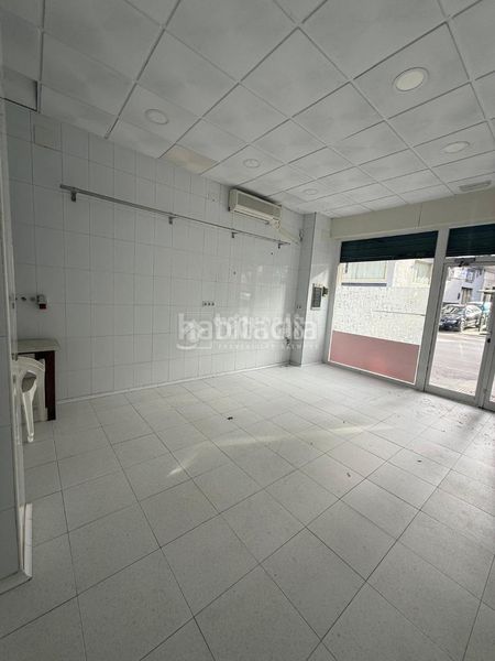 Foto 1dcdc5a1-e298-46d1-a5eb-f42c7cacb198. Local comercial a Loja