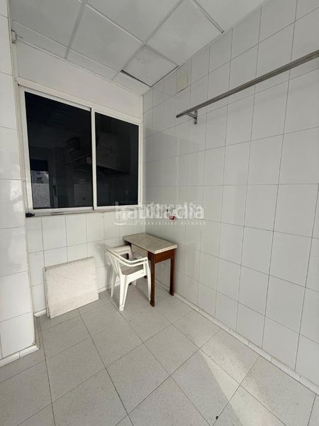 Foto e97fd73b-9e2f-4a5d-bef5-ee4d7e07e16c. Local comercial a Loja