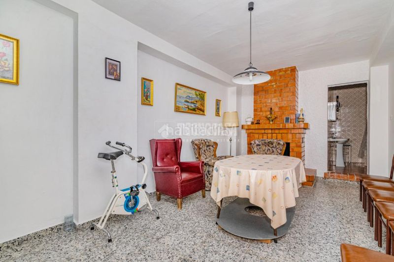 Foto 20783623-9093-4ee2-a6ec-1a36362032a8. Pis a Loja