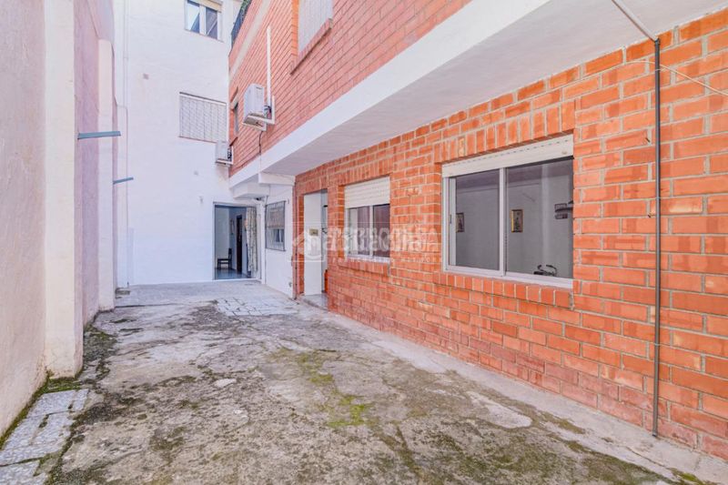 Foto 27c03e5f-8e04-4c72-a97b-d3b661922ee7. Pis a Loja