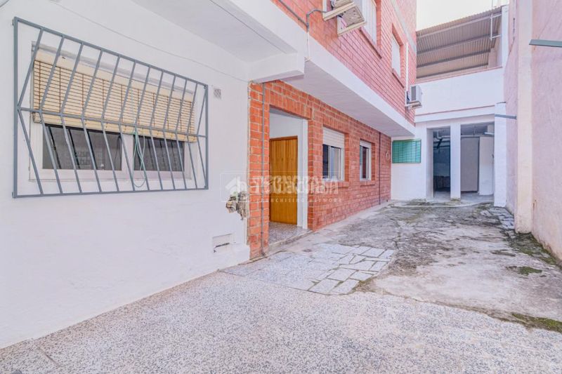 Foto 55f223b5-0c27-4215-8012-6c977c689a16. Pis a Loja