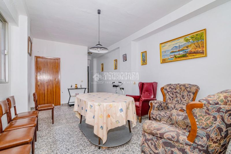 Foto 75412a0b-859f-48f1-922d-4e86e02d491e. Pis a Loja