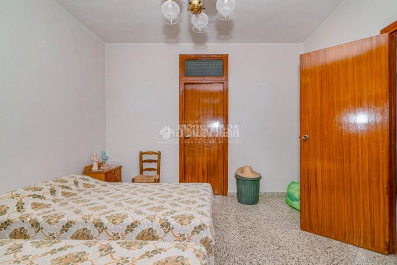 Foto f79c0e65-3633-48ab-8e16-0ae767804b8f. Pis a Loja