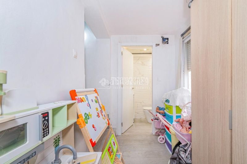 Foto 27f02a36-40b9-45a5-ba8f-1db0640537a4. Casa aparellada a Loja