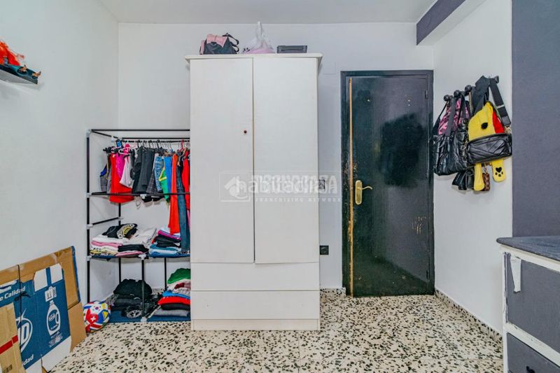 Foto 3b10aca2-fa67-425c-992c-a3b6666da15d. Casa aparellada a Loja