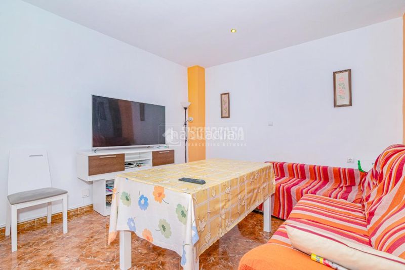 Foto 0935856b-fcb1-4c09-aeb4-f3085d01ae94. Pis a Loja