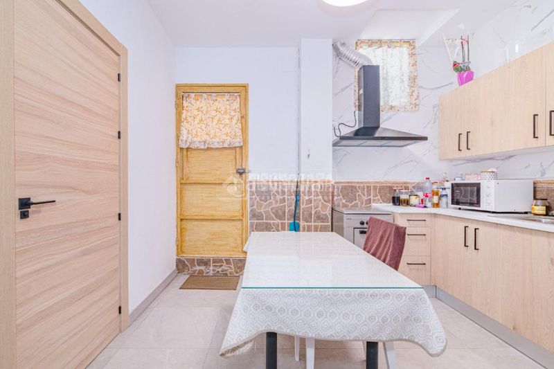 Foto 102ce017-6f3b-44da-8518-c4fdd9226154. Pis a Loja