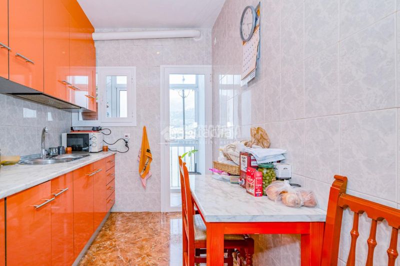 Foto 298657ff-61c3-428d-a594-db2ff2b49f09. Pis a Loja