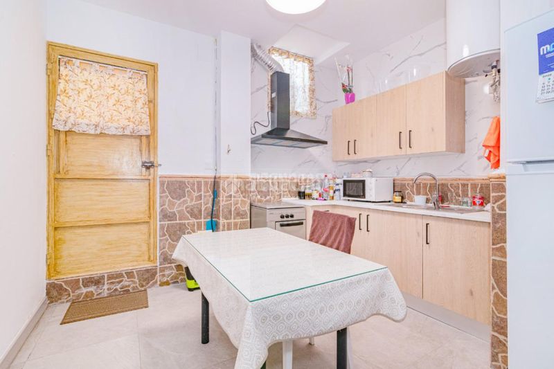 Foto 5aa86c52-d1d4-4cba-8907-48d4b92c8f37. Pis a Loja