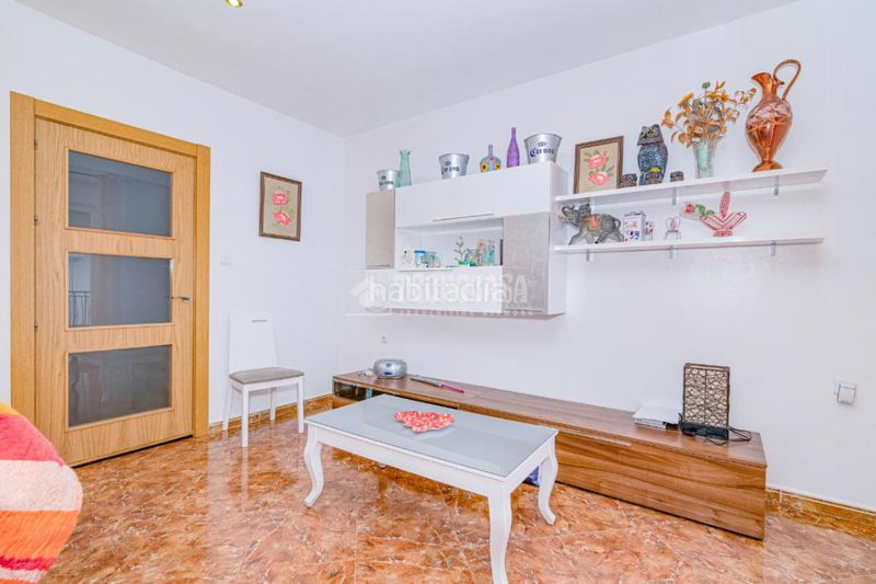 Foto 7c517f25-f92b-4353-becd-c0f82662efa7. Pis a Loja