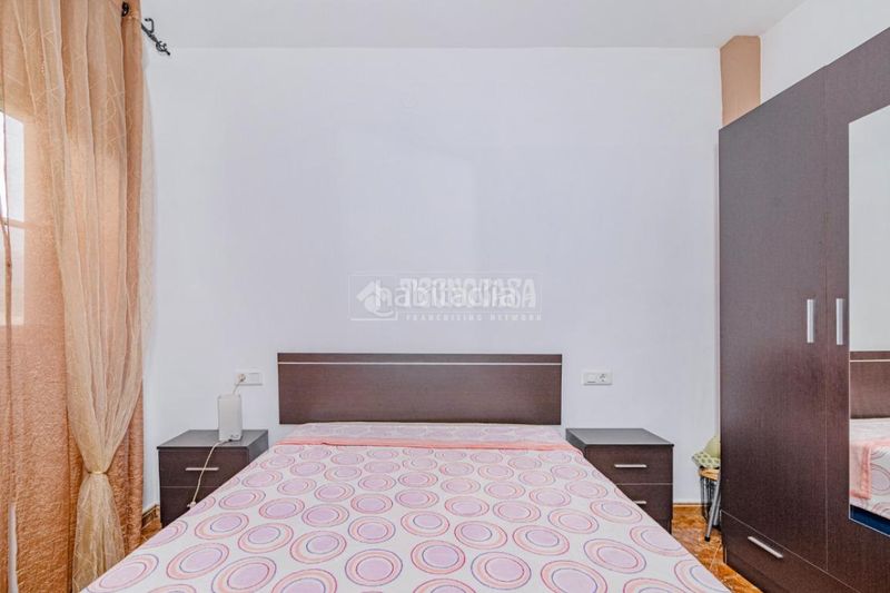 Foto 7ccfa36d-e277-4b41-8233-e06e712a7305. Pis a Loja