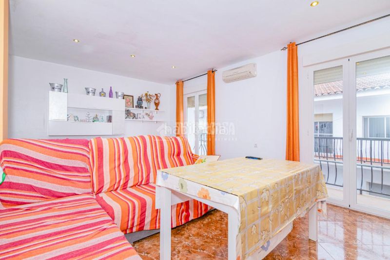 Foto a1e364ea-4f53-47c4-9502-b62abbe7d883. Pis a Loja