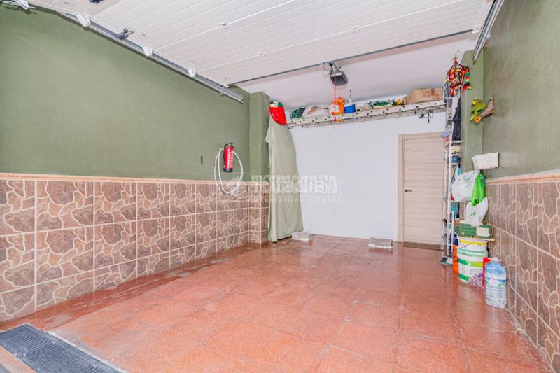 Foto f5beb29f-316b-44b4-9173-b364cbf49ee1. Pis a Loja