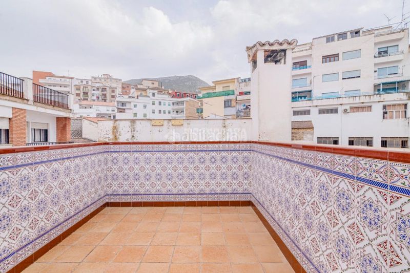 Foto 8a6b075b-9583-4422-9aac-22444e444a2f. Casa aparellada a Loja