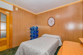 Appartement à Loja. Piso en venta en huétor tájar