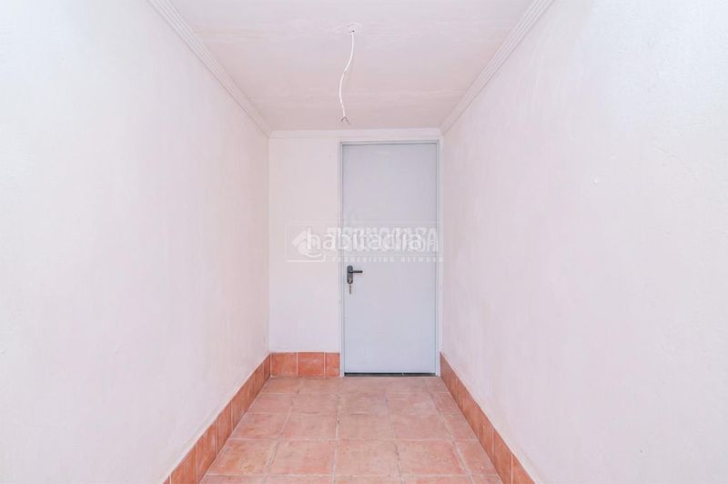 Foto 870e22dd-feb5-4876-89b9-7e26a370fb74. Casa aparellada a Loja