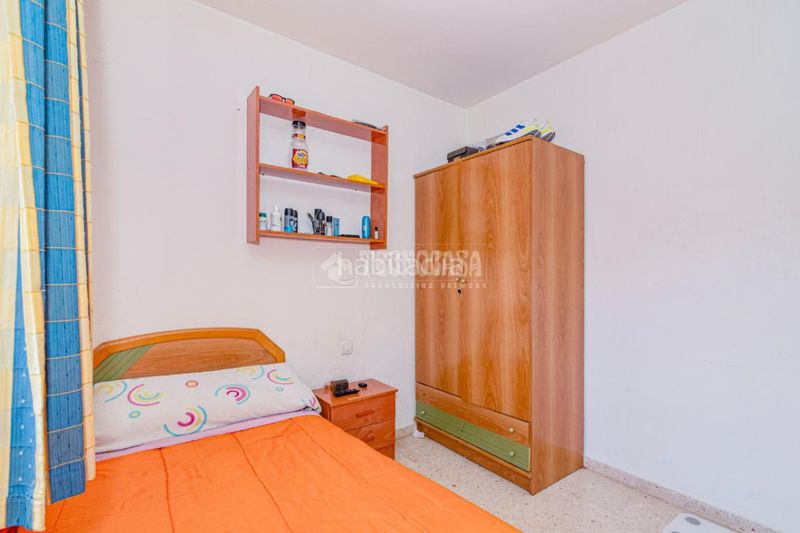 Foto 9b19080a-7f45-4f12-9212-3286ab7049b3. Casa aparellada a Loja