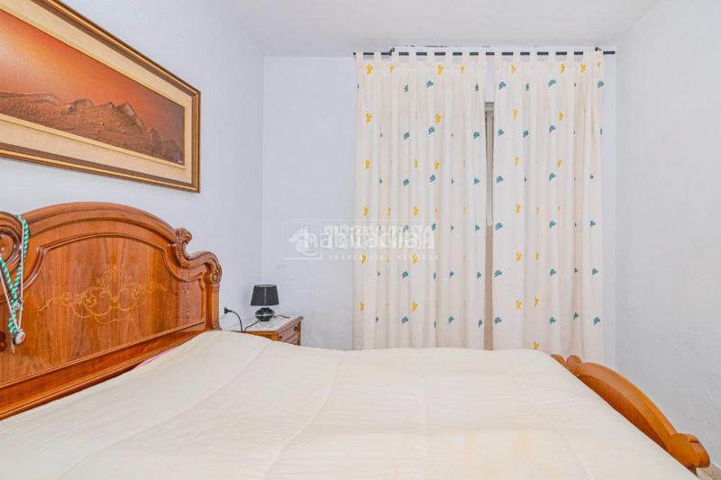 Foto a2f02d1e-0187-48f5-aba1-5f1e26b8a35e. Casa aparellada a Loja