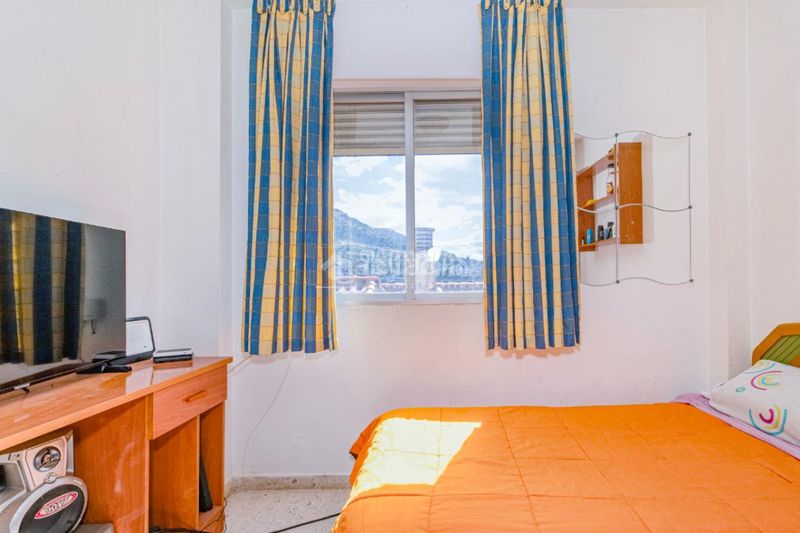 Foto aed87b47-502d-40c5-bb40-037157c8835f. Casa aparellada a Loja