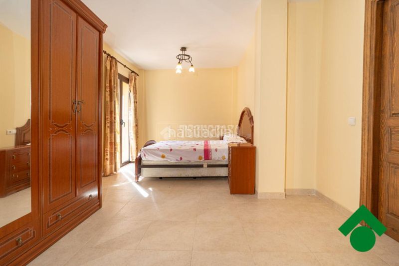 Foto 5bb8d914-59cb-4ccd-95c2-8da4c32cc398. Masía casa rural en venta en Zafarraya