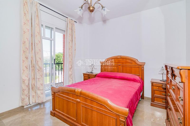 Foto 30d90a19-6c42-4de6-a721-b64fe705ce60. Pis a Loja