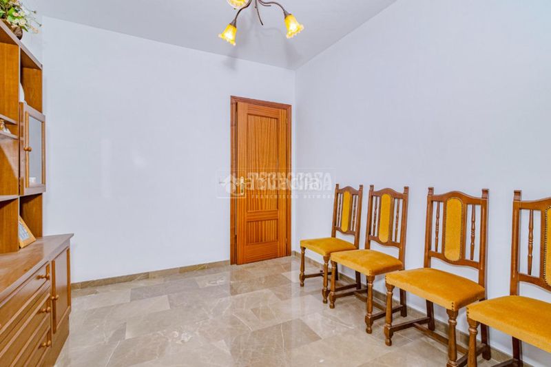 Foto 3be6956e-d558-4aea-9501-0cd7335c0fd7. Pis a Loja