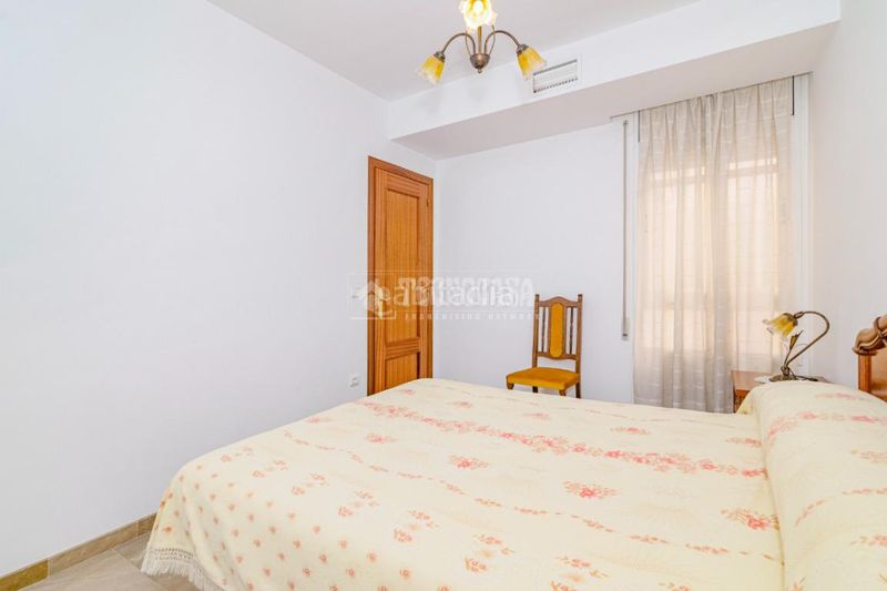 Foto eb2f59a3-a67a-4129-bd1d-6bd3b8b3d4b9. Pis a Loja