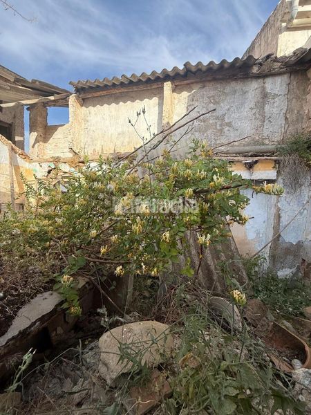 Foto 54cdb27a-d22f-4563-9d62-83036eff6649. Casa aparellada a Loja