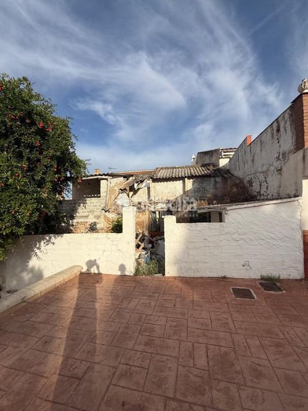 Foto e63bdbc9-e516-4f01-add0-c0b973b2d0d2. Casa aparellada a Loja