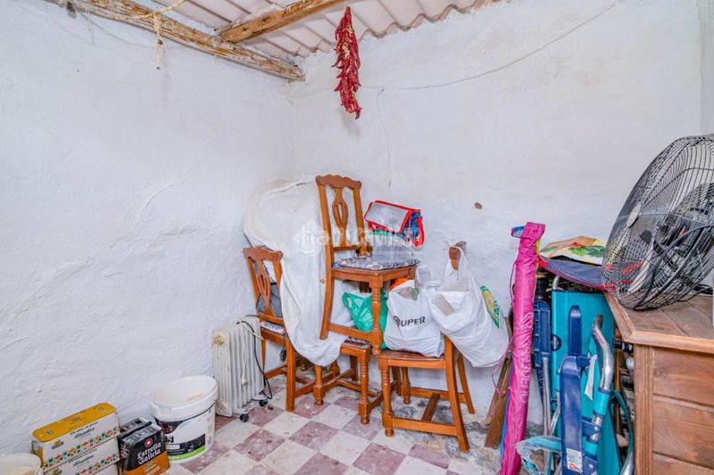 Foto 1fa23534-6b66-4927-86e8-b56c37ced32e. Casa aparellada a Loja