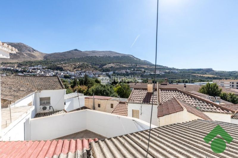 Foto dc0192c7-c321-4d07-89bd-d3462928221b. Casa aparellada a Loja