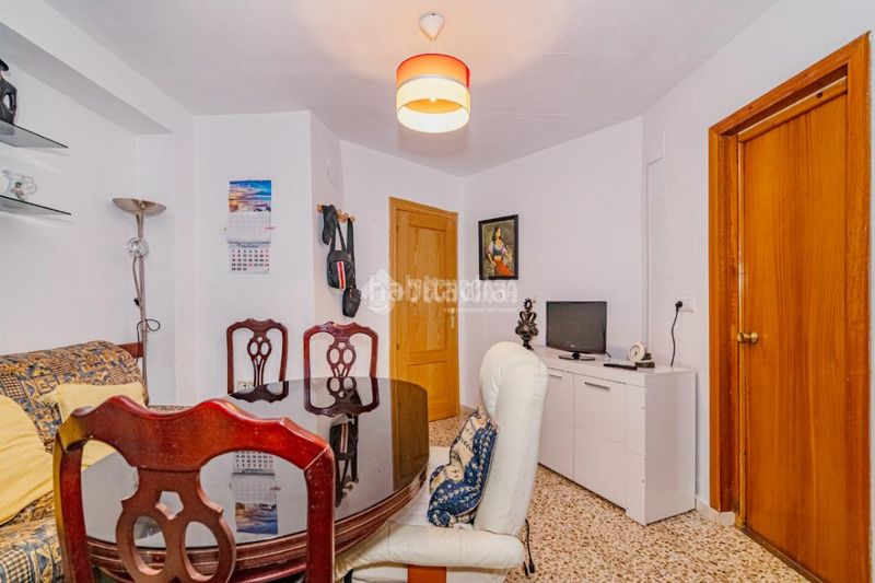 Foto 81e0d3a2-ba24-4a02-ada3-70bf88a20e04. Casa aparellada a Loja