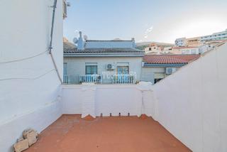Casa aparellada en Loja. Casa en venta en loja