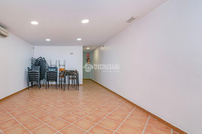 Foto 4798b614-911b-4987-96de-ac10a05005ff. Casa aparellada a Loja